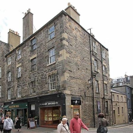 Charm & Character On Historic Rose Street Apartment เอดินบะระ ภายนอก รูปภาพ