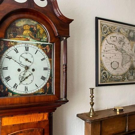 Charm & Character On Historic Rose Street Apartment เอดินบะระ ภายนอก รูปภาพ