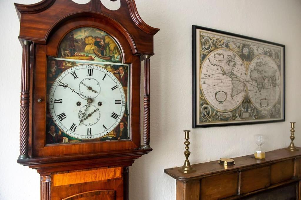 Charm & Character On Historic Rose Street Apartment เอดินบะระ ภายนอก รูปภาพ